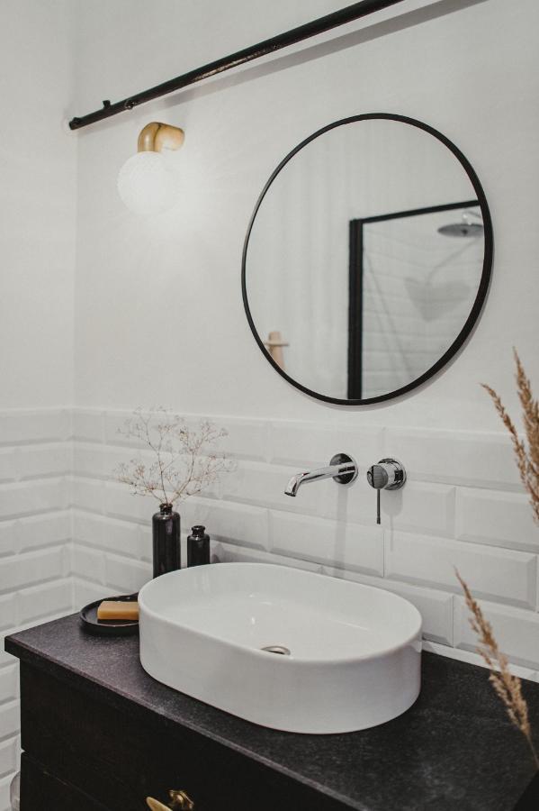 Cozy Apartment Near Zalgirio Arena By Urban Rent Kaunas Bagian luar foto