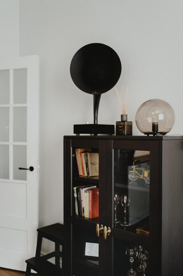 Cozy Apartment Near Zalgirio Arena By Urban Rent Kaunas Bagian luar foto