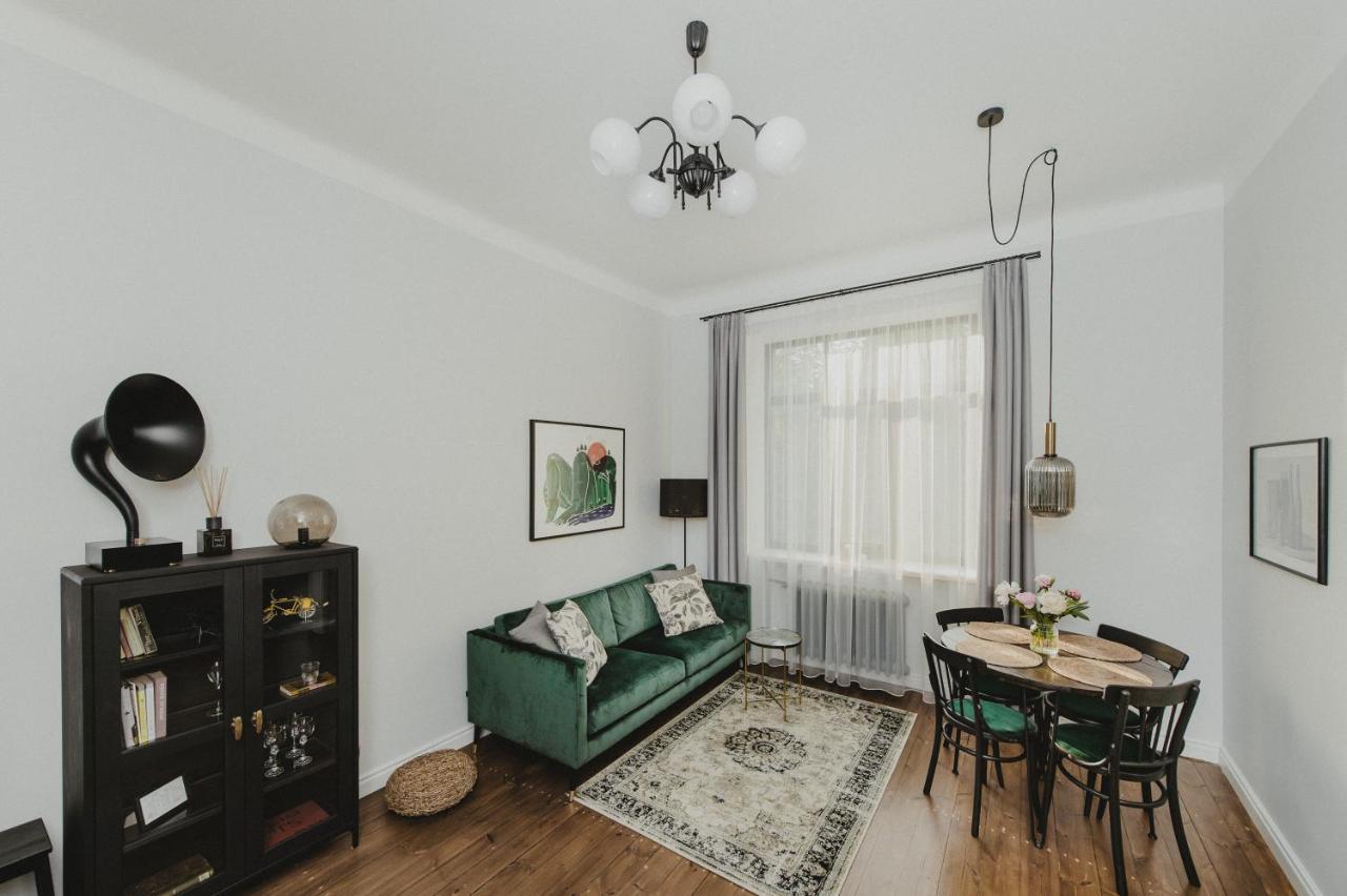 Cozy Apartment Near Zalgirio Arena By Urban Rent Kaunas Bagian luar foto
