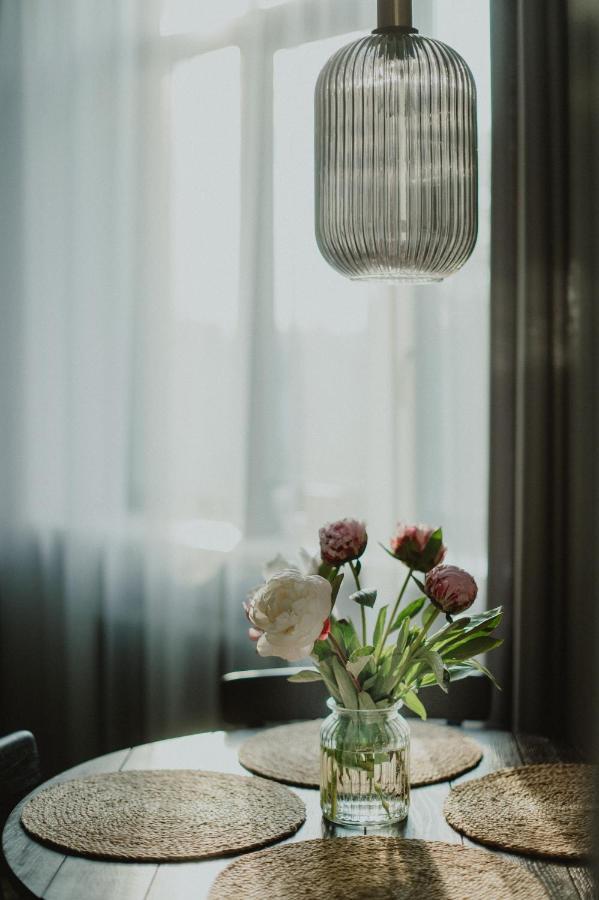 Cozy Apartment Near Zalgirio Arena By Urban Rent Kaunas Bagian luar foto