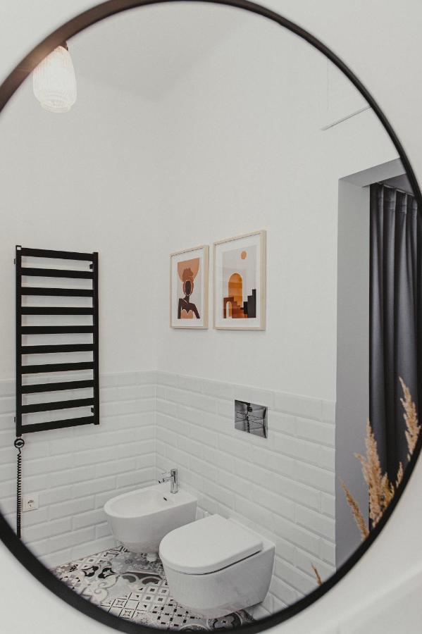 Cozy Apartment Near Zalgirio Arena By Urban Rent Kaunas Bagian luar foto